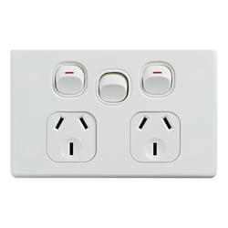 4Cabling 4C | Elegant Double Power Point 250V 10A with Extra Switch Horizontal